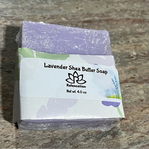 New Relaxcation Luxury Lavender bath and spa gift set - Picture 7 of 16